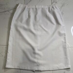 Rubby Skirts For Women’s Dark White Size 18